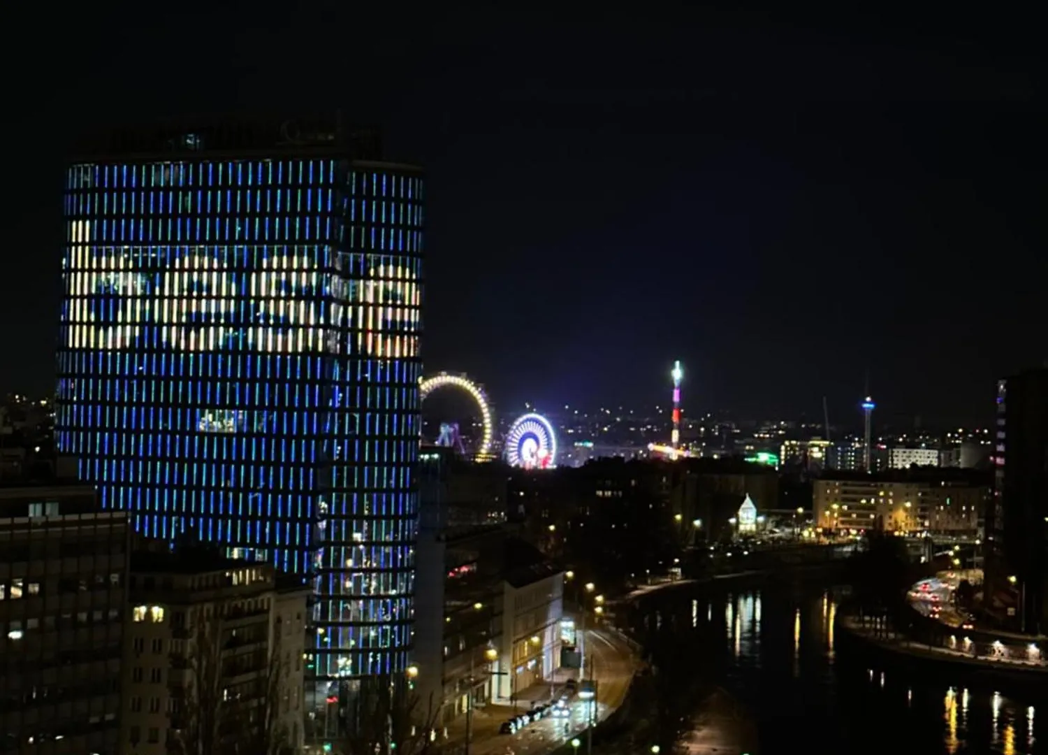 Center Apartment With 360° Rooftop Vienna Austria