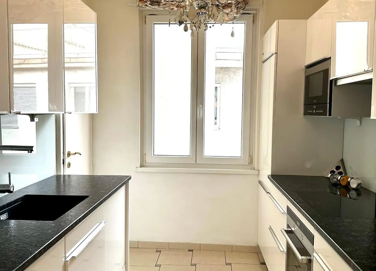Center Apartment With 360° Rooftop فيينا
