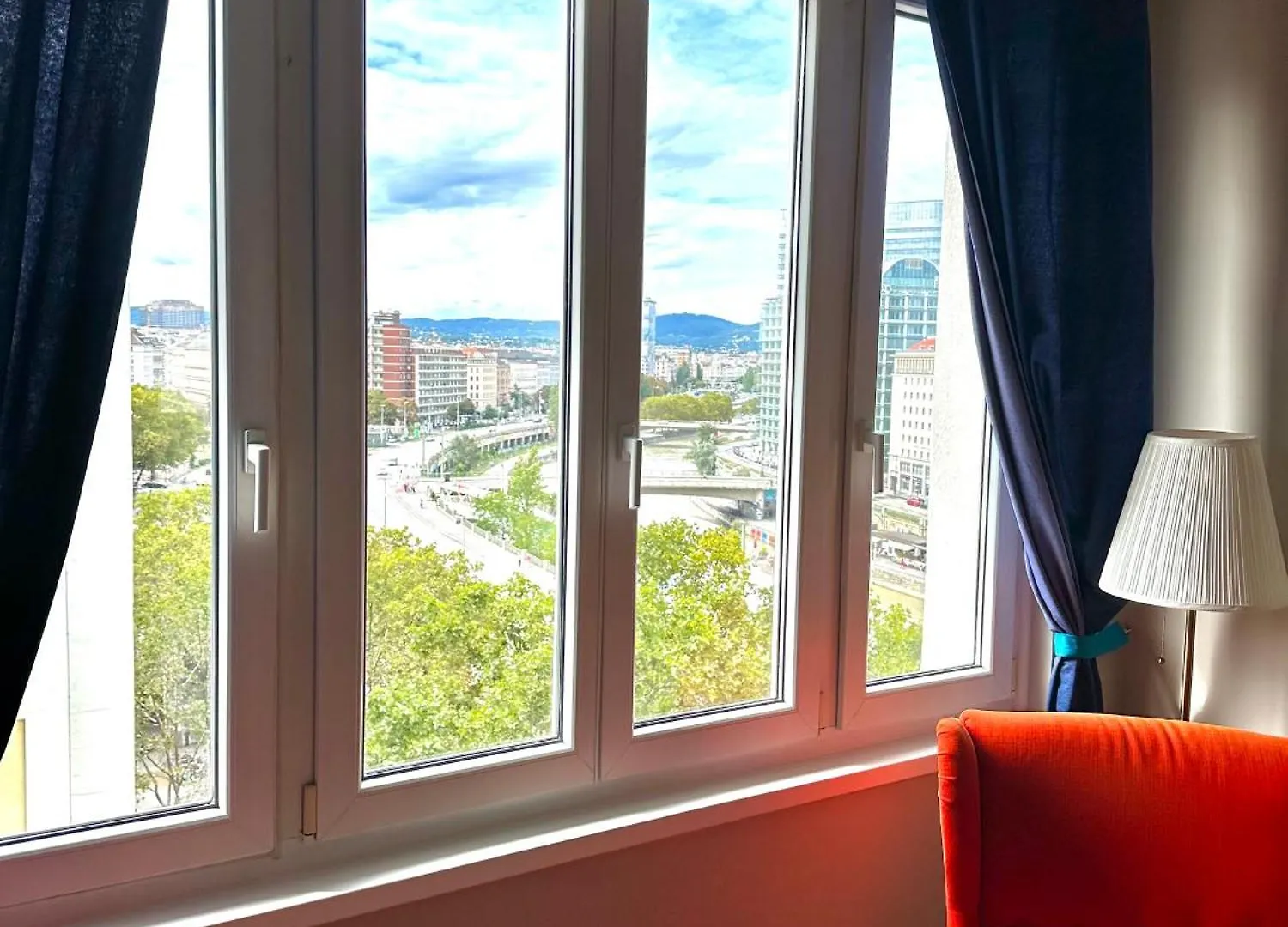 Center Apartment With 360° Rooftop فيينا